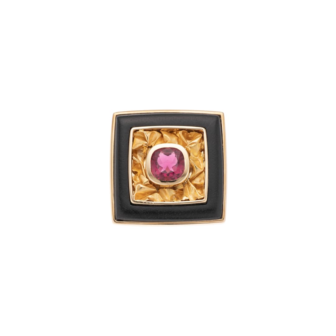 1 Turmalin ca. 1,8 ct
Ebenholz