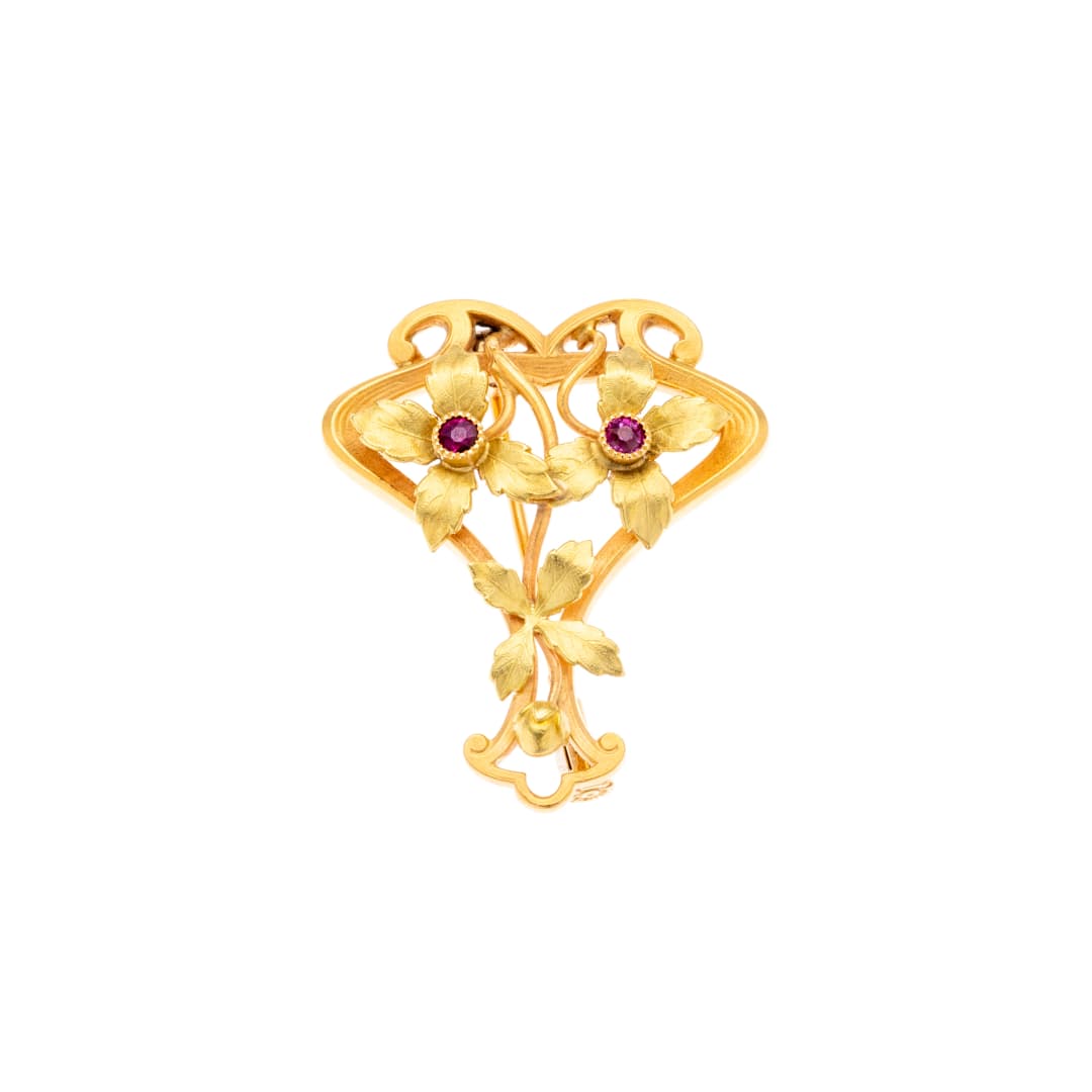 1 Rubine insges. ca. 0,10 ct
Jugendstil